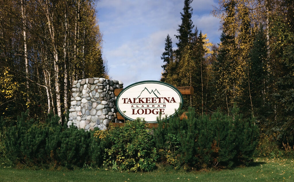 As an alaska destination wedding photographer, I recommend Talkeetna Lodge for Weddings. 